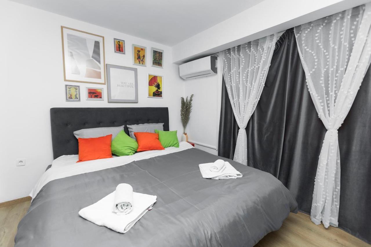 11 Steps' Lovely Studio In The Center Tirana Exterior photo
